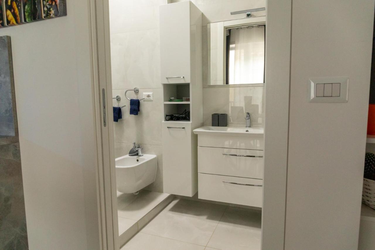 Cozy Loft Putignani Apartment Bari Bagian luar foto